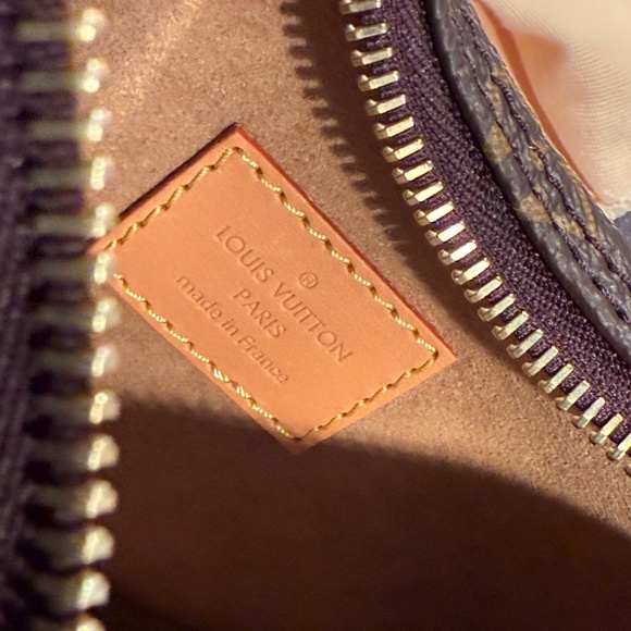 *NEW* Louis Vuitton LV Monogram Loop Hobo AUTHENTIC (w/chain & leather straps) - Picture 5 of 13